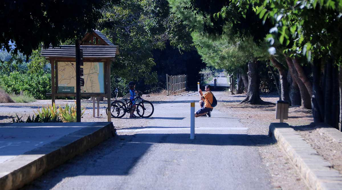 La via verda del Baix Ebre a l'altura de l'estació d'Aldover. Jordi Marsal (ACN)