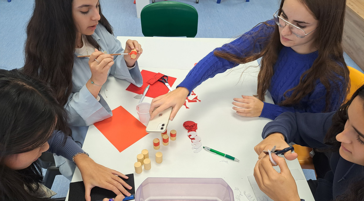 L’alumnat de l’escola FEDAC de Manresa crea la cooperativa del bé comú. FEDAC Manresa