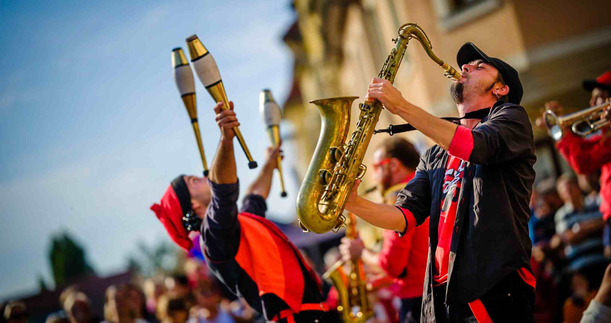 Catalunya Ciutat Rural vol fer dels entorns rurals uns espais rics, dinàmics i cohesionats.. Sidral Brass Band