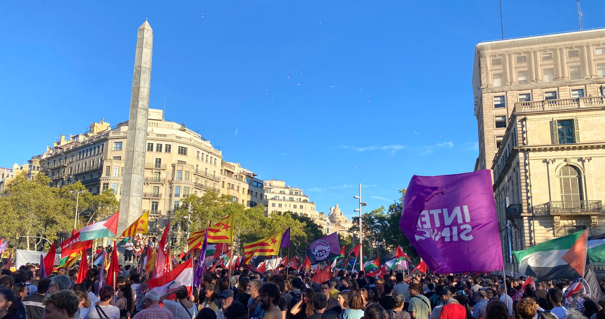 Diumenge els carrers de moltes ciutats del món es van omplir en solidaritat amb el poble palestí.. Marta Rosique