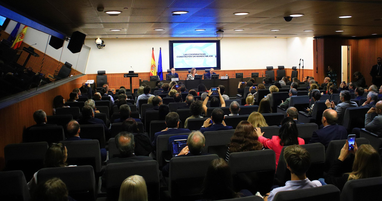 La CEPES ha celebrat l'aprovació de l'avantprojecte de llei.. CEPES